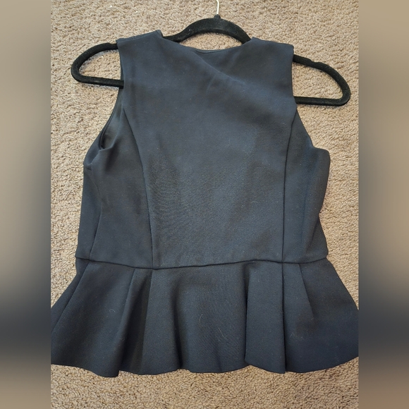 Express Top - Picture 2 of 3